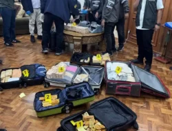 Sita Emas 74 Kg dan Uang Rp476 Miliar di Sentul, Polri Bongkar Gurita Korupsi Batu Bara