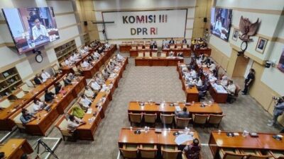 Ketuk Palu Persetujuan, Komisi III Loloskan 14 Calon Hakim Agung dan Ad Hoc MA!