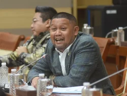 Komisi III DPR Minta Polisi Usut Aktor Intelektual dan Aliran Uang Sindikat Meterai Palsu