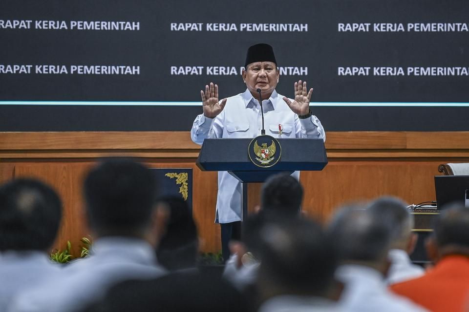 Presiden Prabowo Perintahkan PLN Pensiunkan PLTD Berkapasitas 13 GW