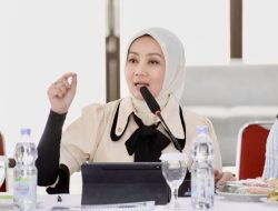 60 Ribu Maba Batal Masuk PTN Gara-Gara Biaya, DPR Semprot Karut-Marut Data Desil Bansos Kemenag-Kemensos!
