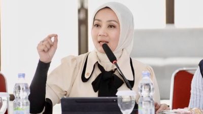 60 Ribu Maba Batal Masuk PTN Gara-Gara Biaya, DPR Semprot Karut-Marut Data Desil Bansos Kemenag-Kemensos!