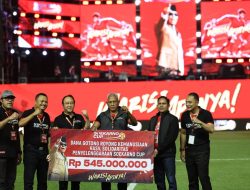Wujud Solidaritas Bencana NTT, PDIP Serahkan Bantuan Rp545 Juta Hasil Gotong Royong Soekarno Cup