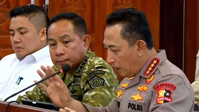 Gempur Karhutla Kalbar dan Way Kambas Lampung, Polri Mobilisasi Tambahan 200 Personel Gabungan