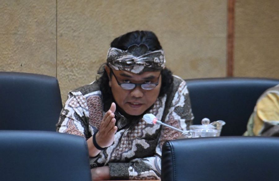 Respons DPR Soal Pengakuan Wali Murid Diancam Dicoret dari Bansos Gegara Tolak MBG