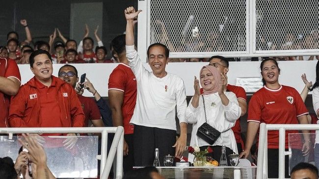 Datang dari Solo, Jokowi Pastikan Nonton Duel Indonesia vs Singapura Malam Ini