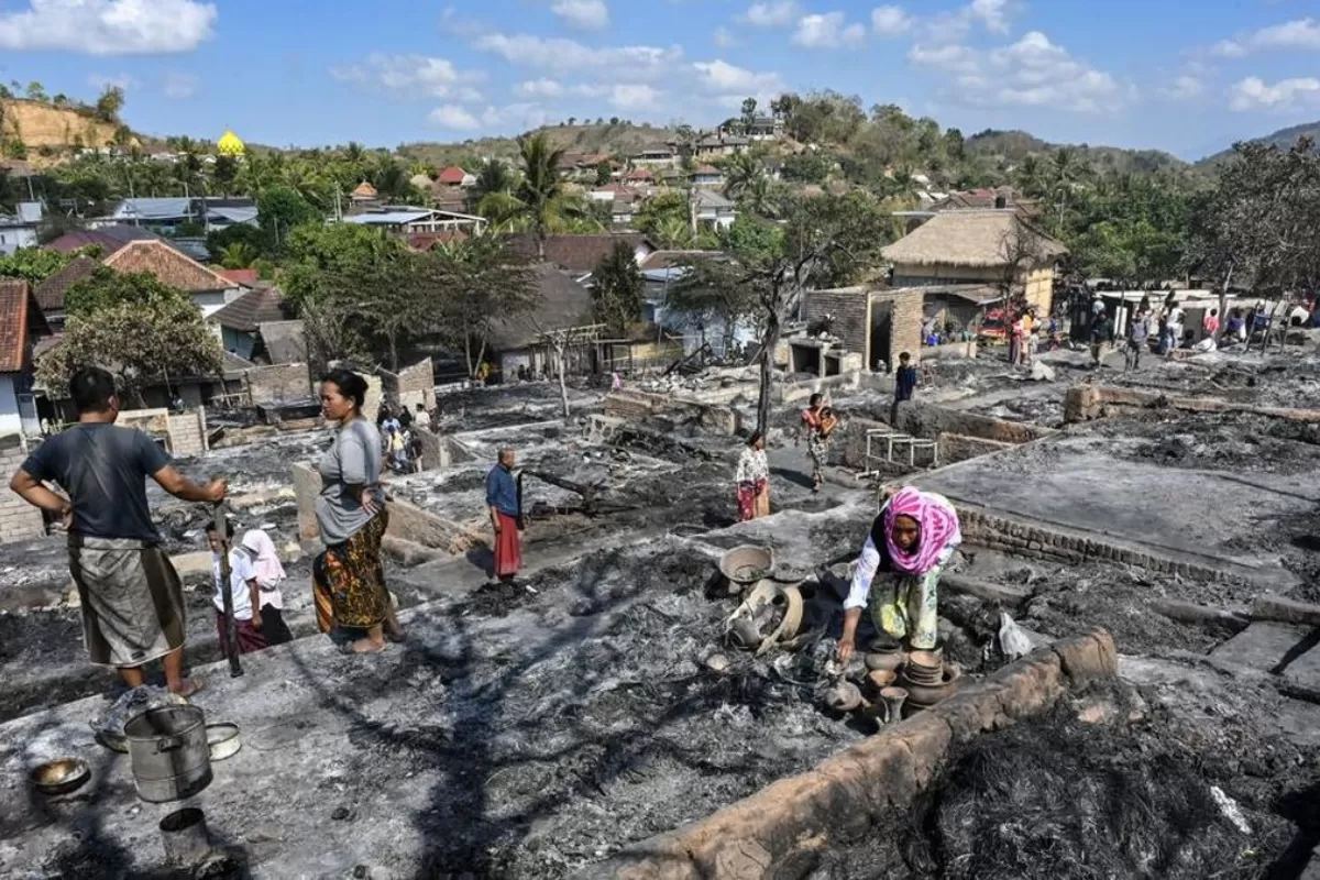 Kampung Adat Sasak Sade Terbakar, DPR Desak Pemerintah Gerak Cepat Lakukan Rekonstruksi