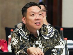 Tekan Kasus Keracunan, DPR Desak BGN Alihkan MBG ke Dapur Berbasis Sekolah