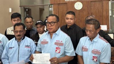 Terkait Gugatan Syarat Pendidikan Pilpres 2024, Relawan Gibran Serahkan Amicus Curiae ke MK