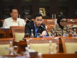 Wanti-Wanti Pemerintah Soal Akurasi Beasiswa, Stevano: Kualitas Data Desil Buruk Jangan Korbankan Pendidikan Anak!