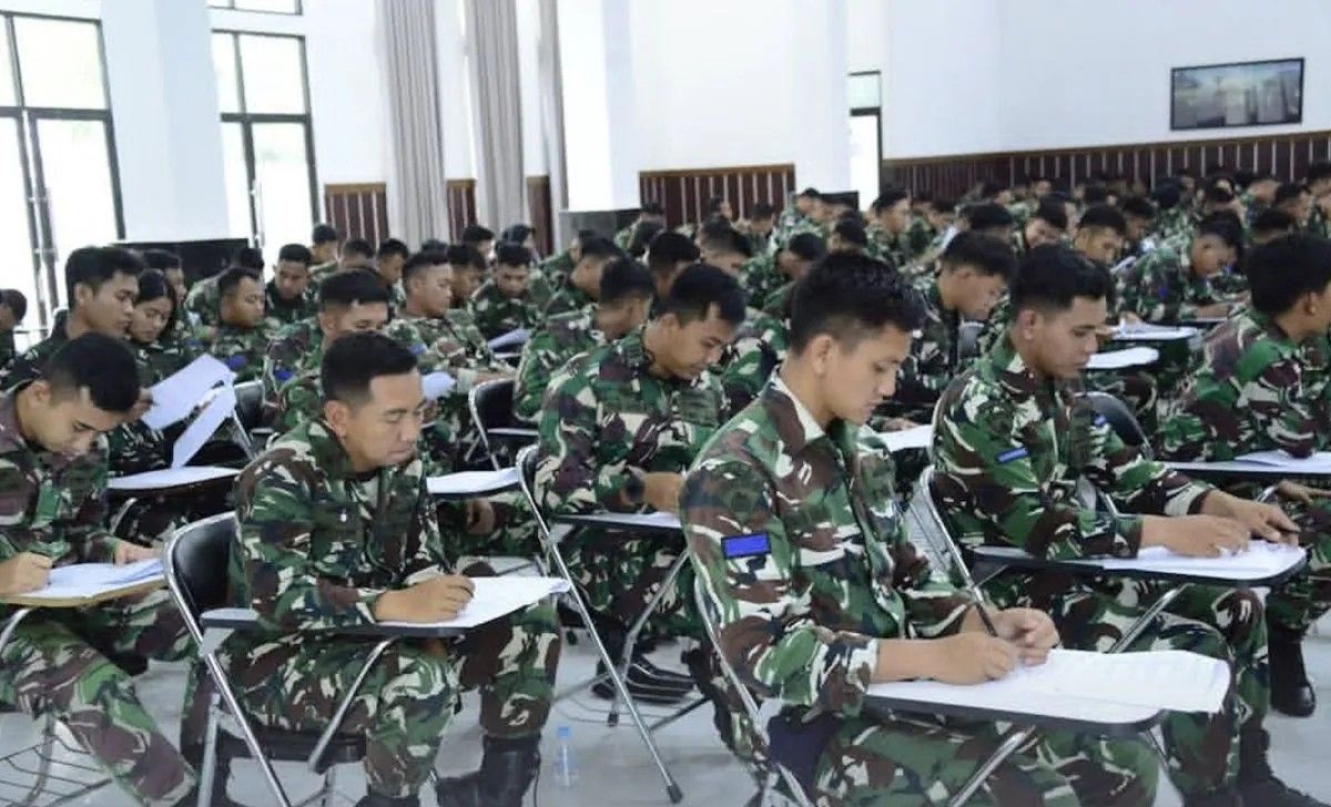 TNI AL Siapkan 310 Awak KRI Sriwijaya