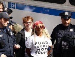Susan Sarandon Ditahan Saat Demo Pro-Palestina di New York