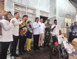 Ditjen AHU Serahkan SK Kewarganegaraan untuk Keluarga Ibu Baedah di Majalengka