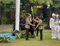 Melirik Tradisi dan Kehangatan di Balik Serah Terima Panji Kepemimpinan Polri