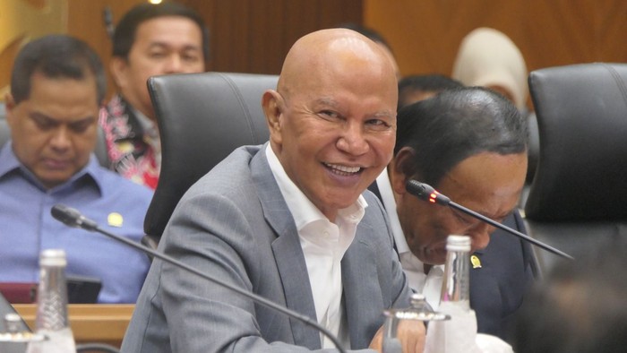 Hadapi Perang Asimetris, DPR Usulkan Wajib Militer Terbatas bagi Generasi Muda