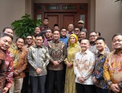 Kunjungi Rumah Kapolri Jenderal Suyudi, Komisi III DPR Bawa Catatan Soal Oknum Arogan