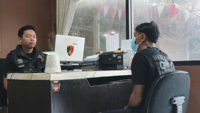 Terdesak Utang Keponakan Aniaya WN Korsel, Gasak Rp 100 Juta Terdesak Utang Keponakan Aniaya WN Korsel, Gasak Rp 100 Juta