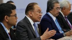 Korban Gibran Diungkap Anwar Ibrahim, Investor Besar Ikut Terdampak