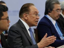 Korban Gibran Diungkap Anwar Ibrahim, Investor Besar Ikut Terdampak