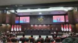 MK Tolak Gugatan Syarat Pendidikan Gibran